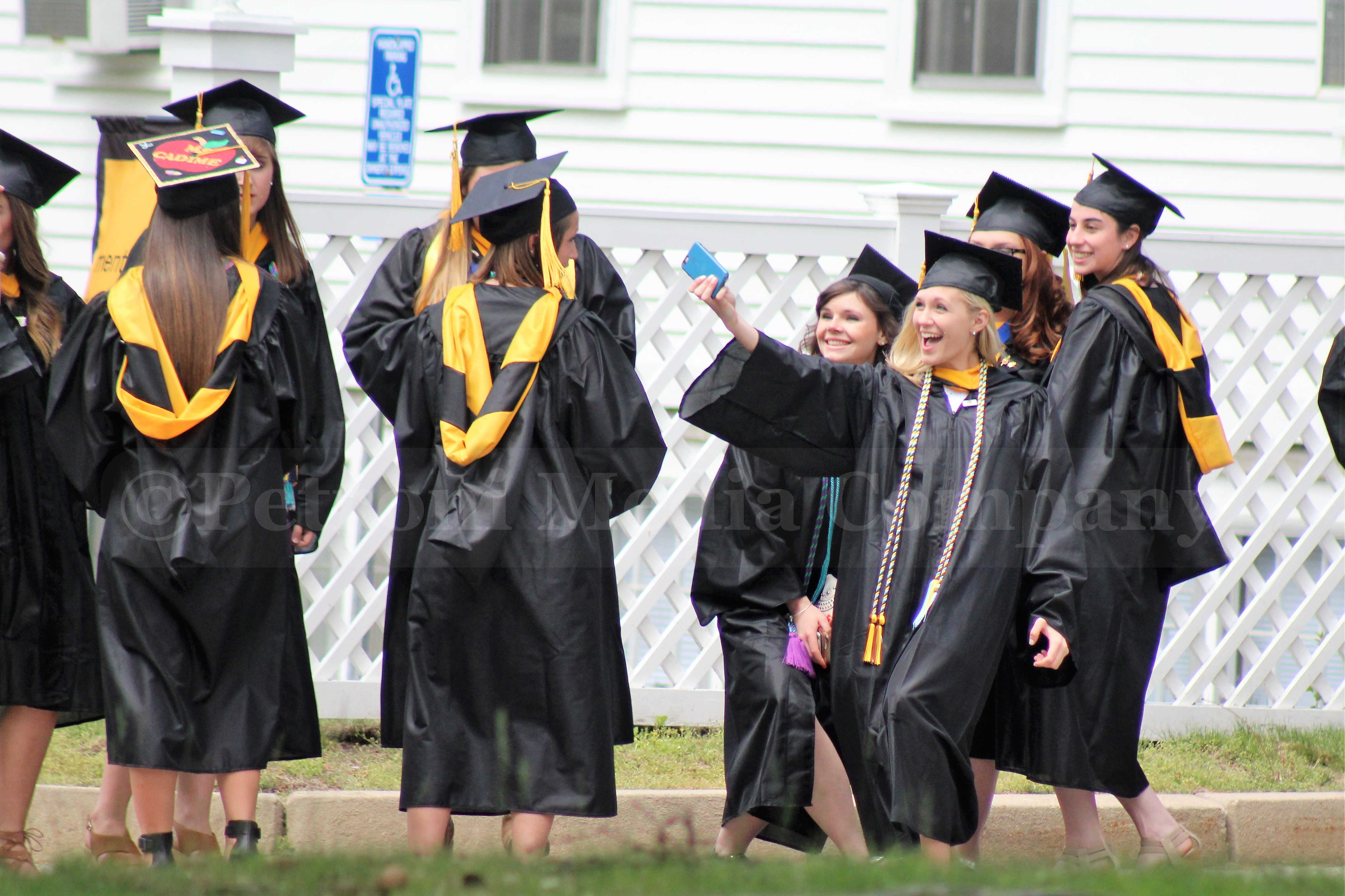 FSU.graduation.2017101 Framingham Source