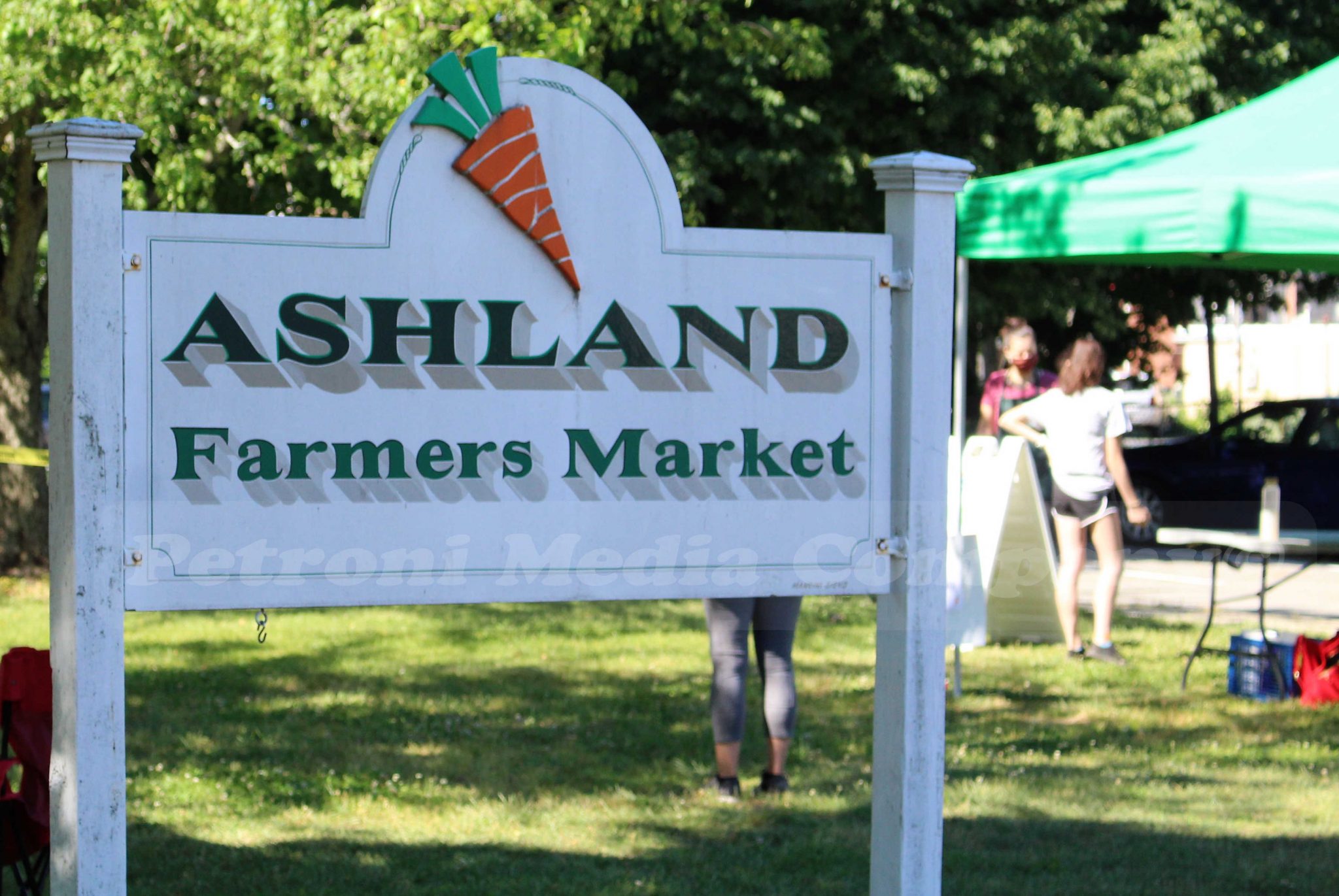 SLIDESHOW Opening of the Ashland Farmers Market Framingham SOURCE