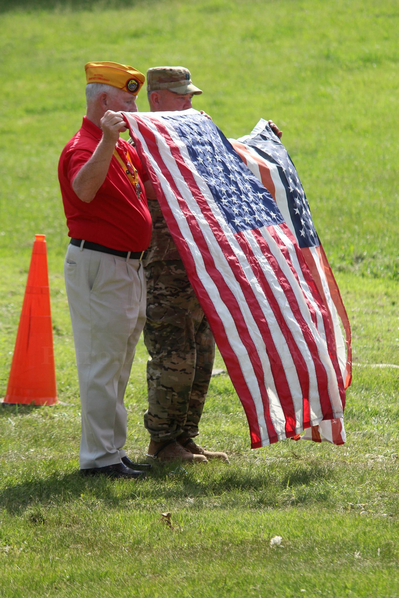 VIDEO & SLIDESHOW Flag Retirement Ceremony at National Lancers